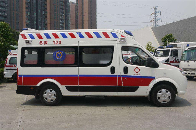 救護(hù)車(chē)一次多少錢(qián)？出車(chē)費(fèi)用太高或成救護(hù)難題？02